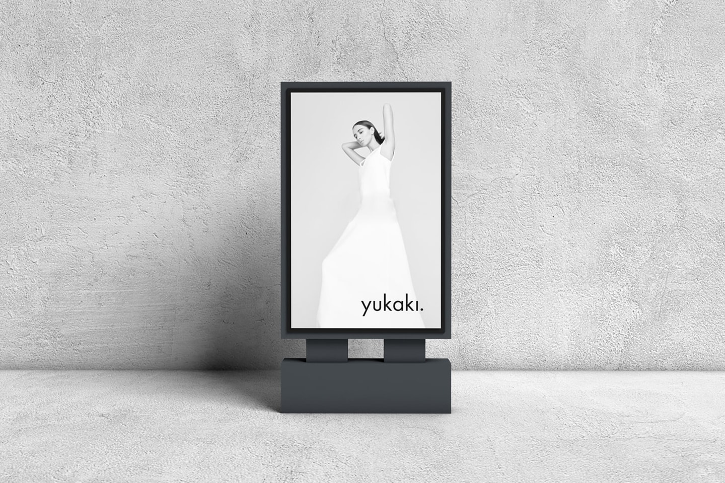 logo dla marki modowej studio projektowe hotmilk